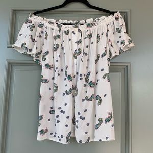 NEW! LOFT off the shoulder top! 🌸